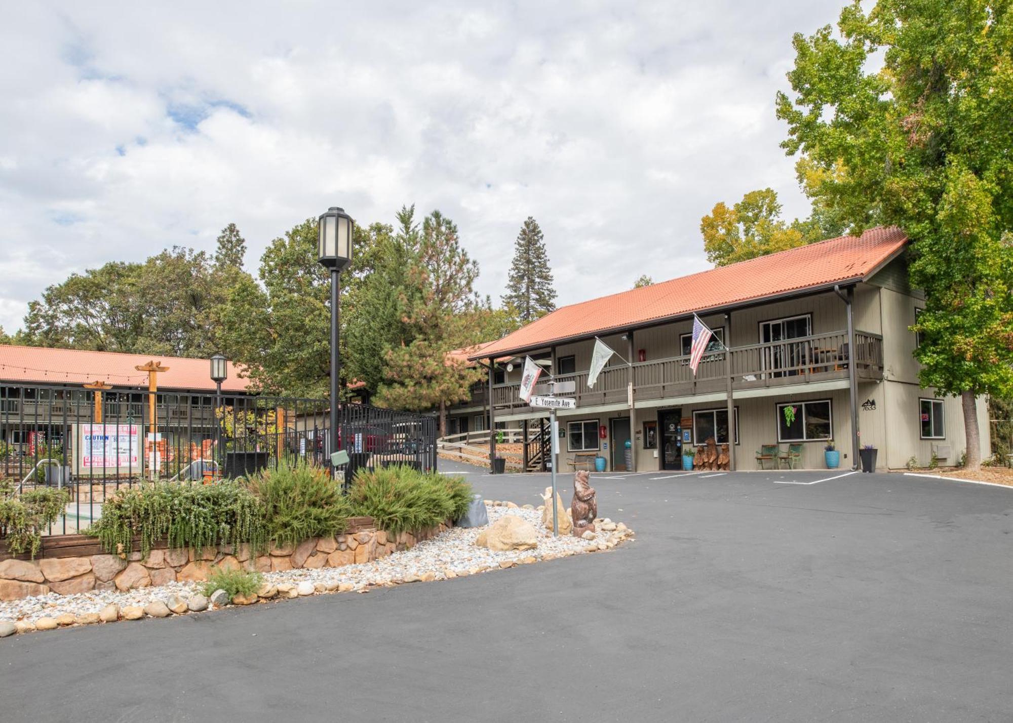 Yosemite Westgate Lodge Groveland Esterno foto